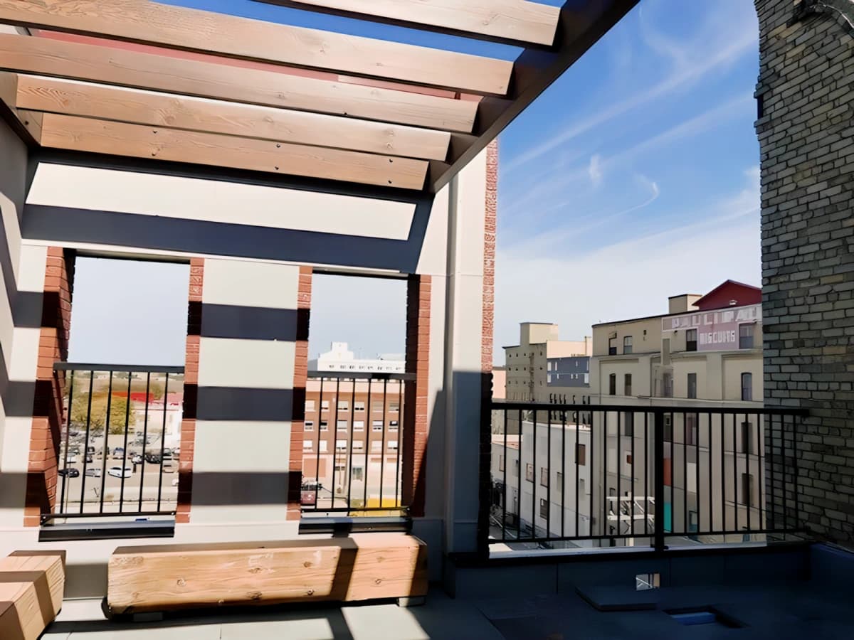 Outdoor Features