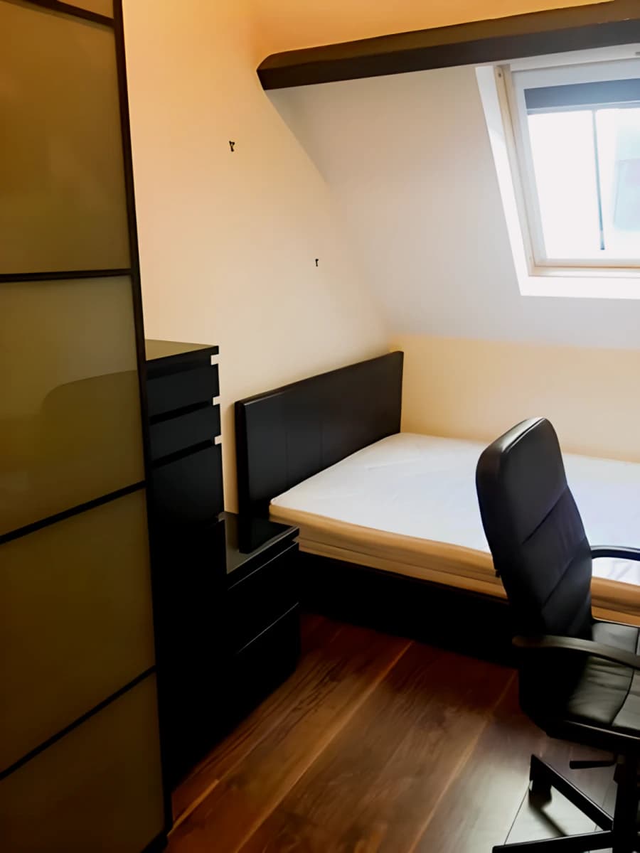 5 Bed 2 Bath