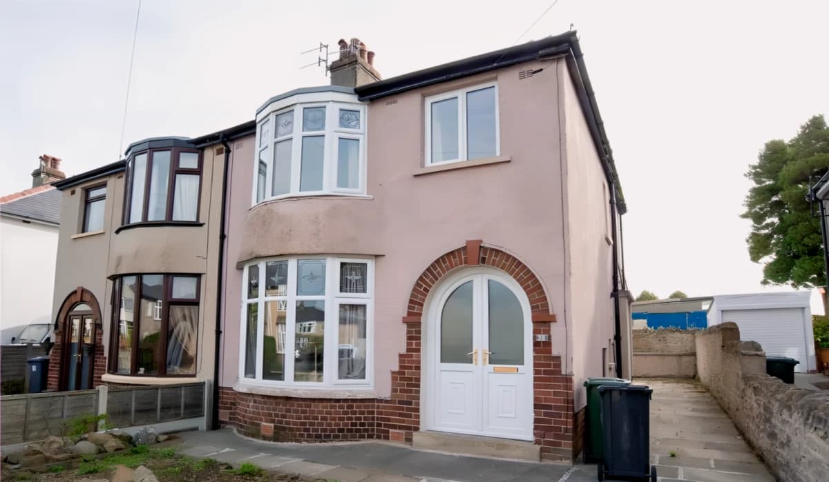 Sharpes Avenue, Lancaster