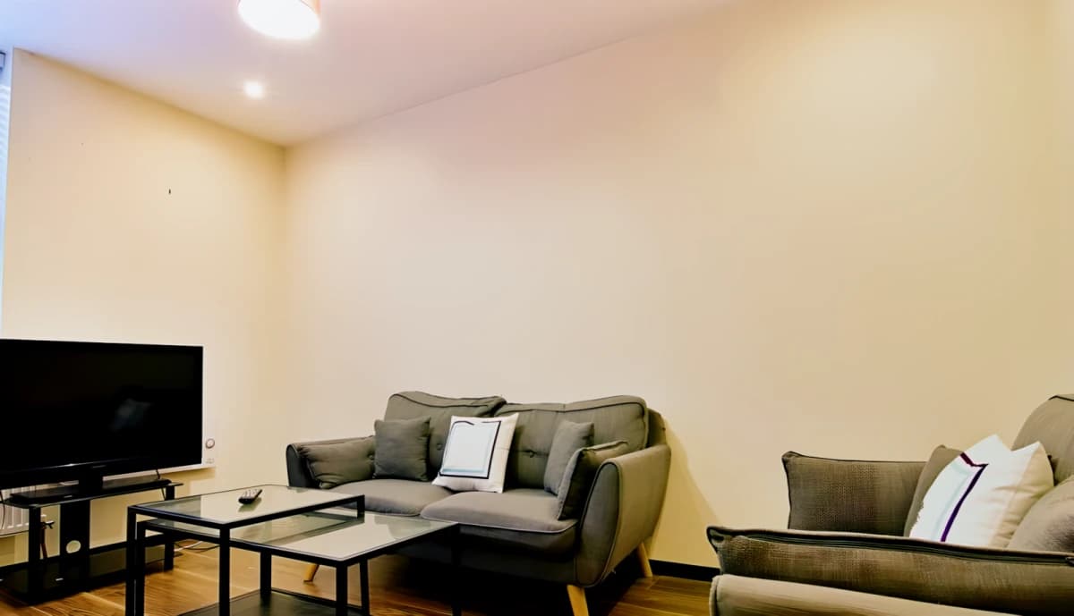 4 Bed 2 Bath