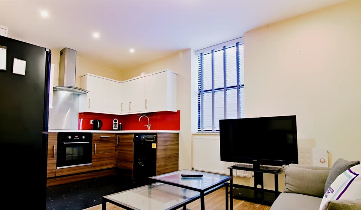 4 Bed 2 Bath