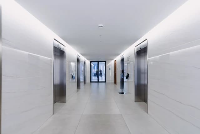 CM-Hampton Tower image