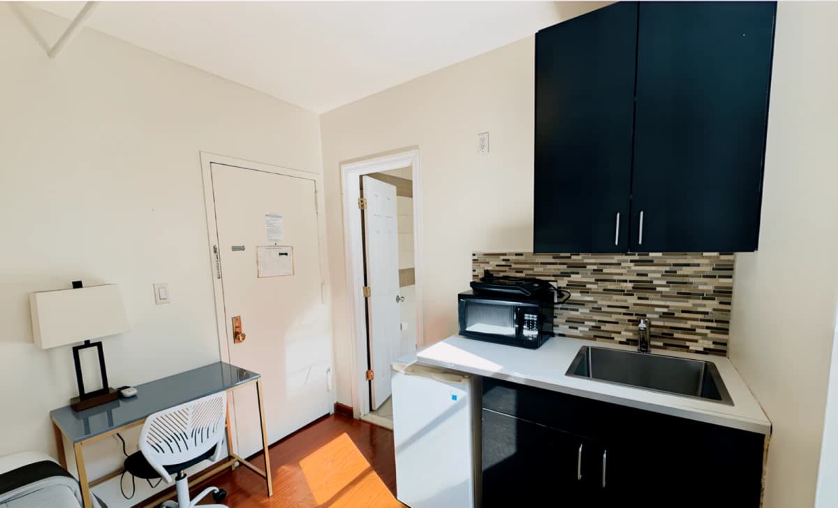 Central Park Apartments NYC image
