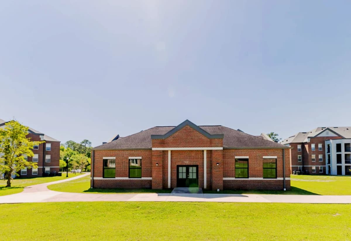 Campus West image 2