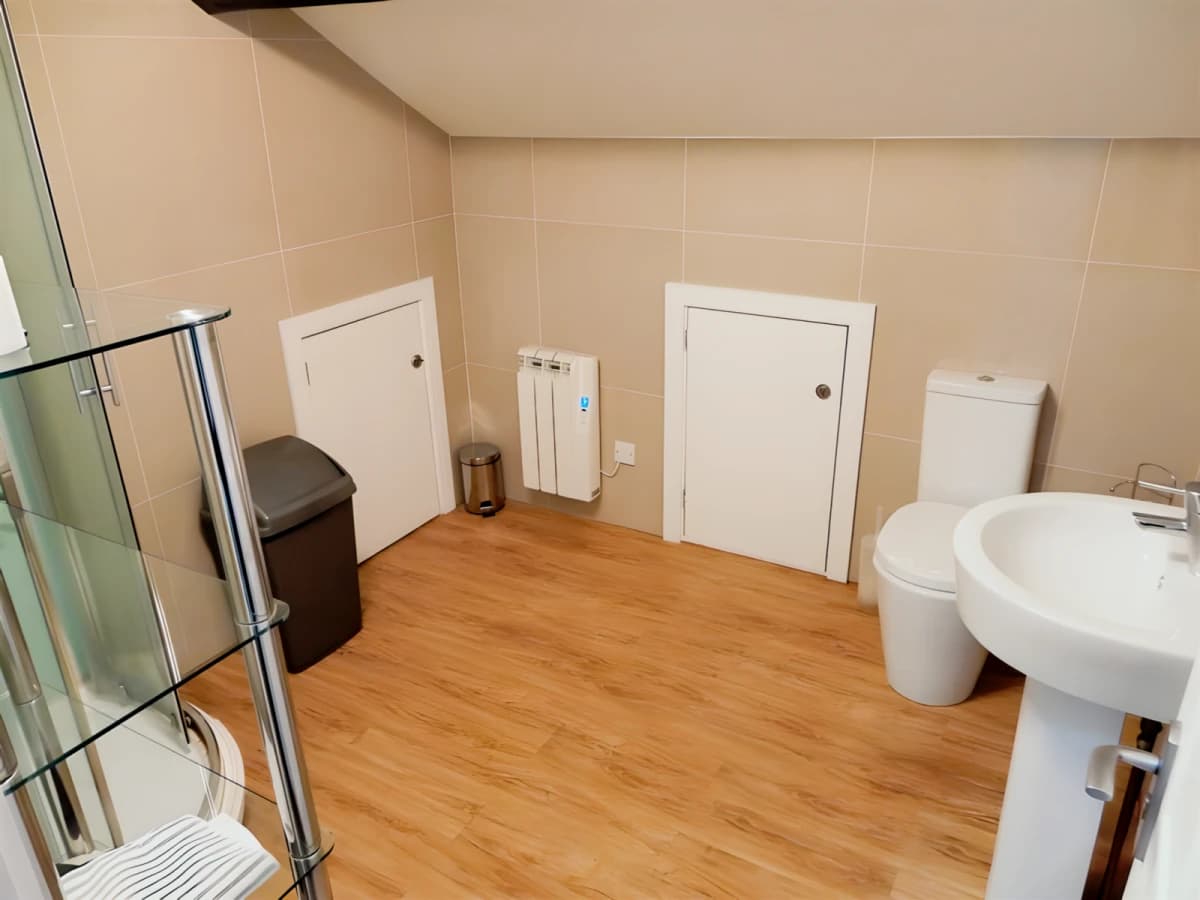 3 Bed 1 Bath