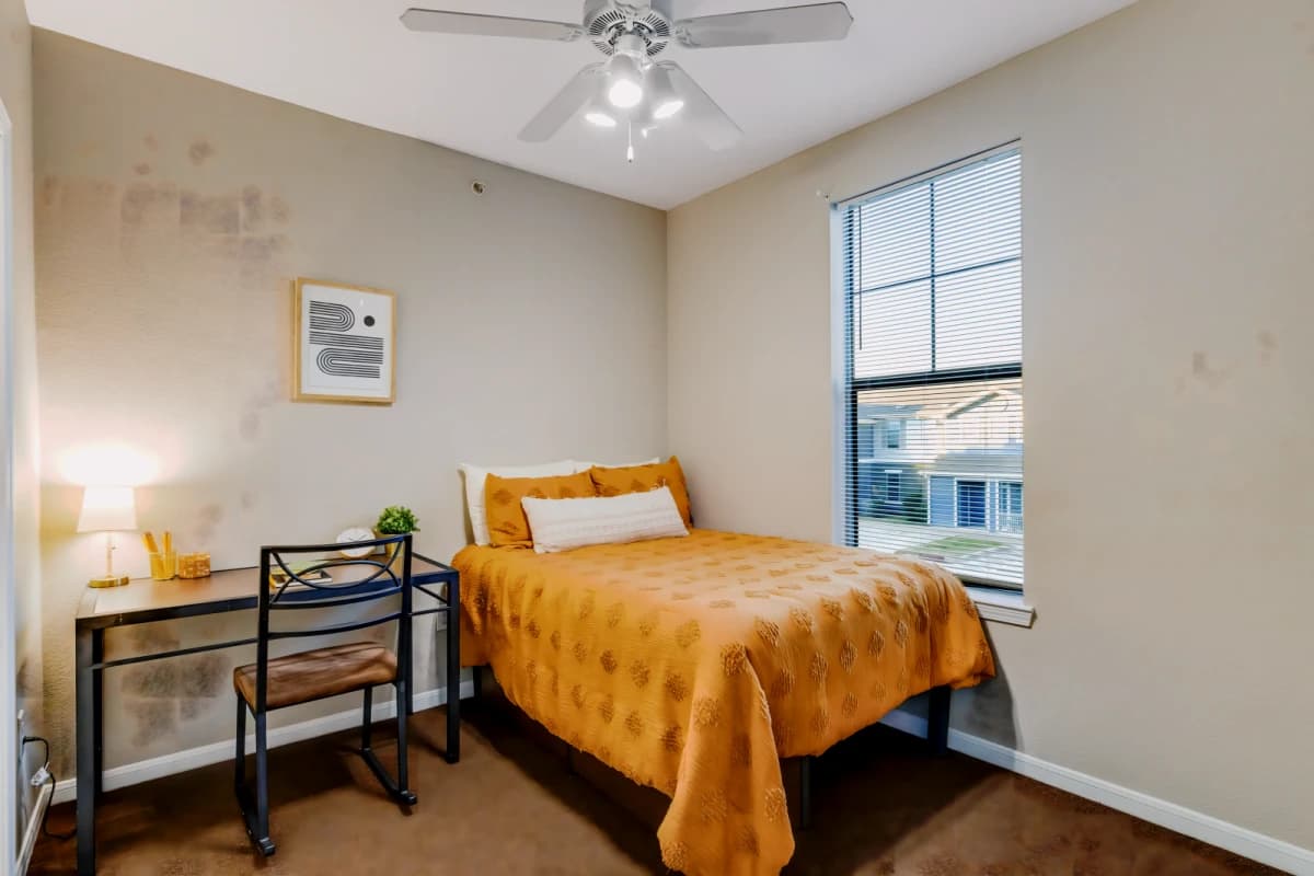 Parkway Place Apartments image 3