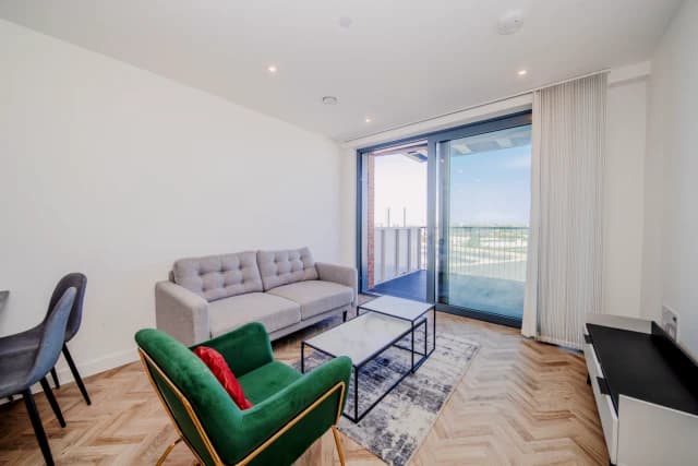 2 Bedroom 2 Bathroom Apartment 1104