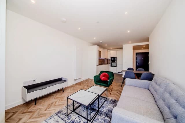 2 Bedroom 2 Bathroom Apartment 1104