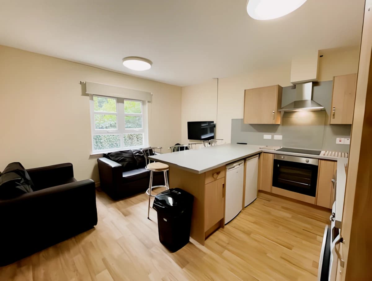 Midpoint Apartments image