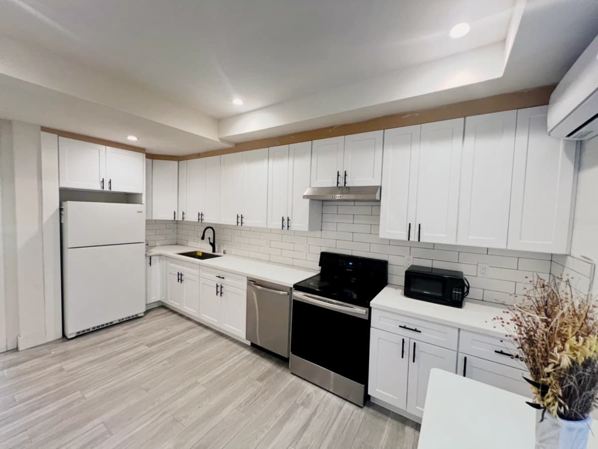 3105 Normandie Avenue image