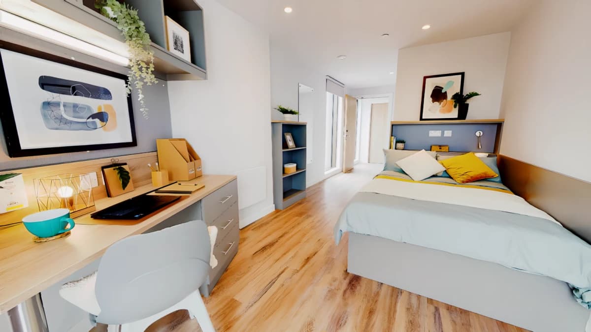 iQ Altus House image