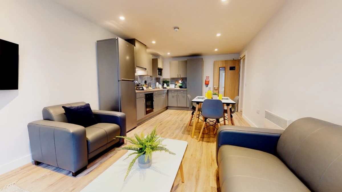 iQ Weaver Place image