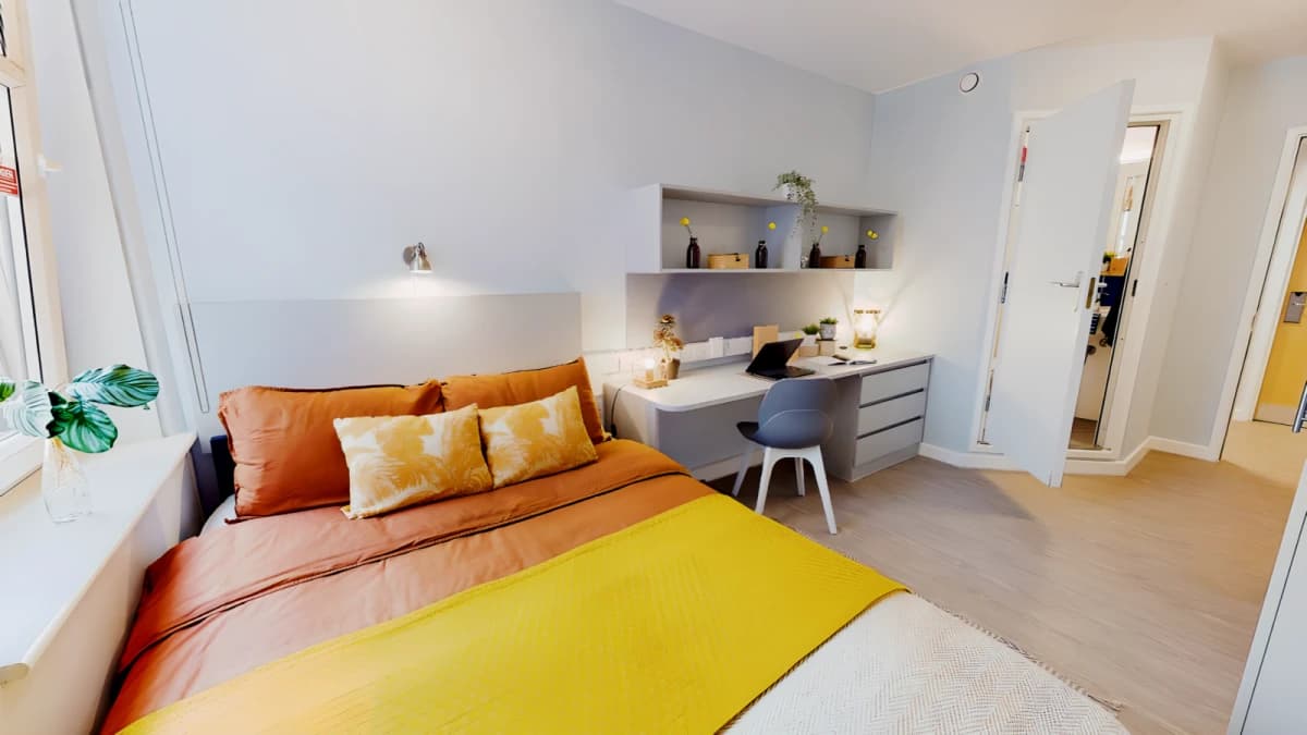 iQ Tufnell House image 2