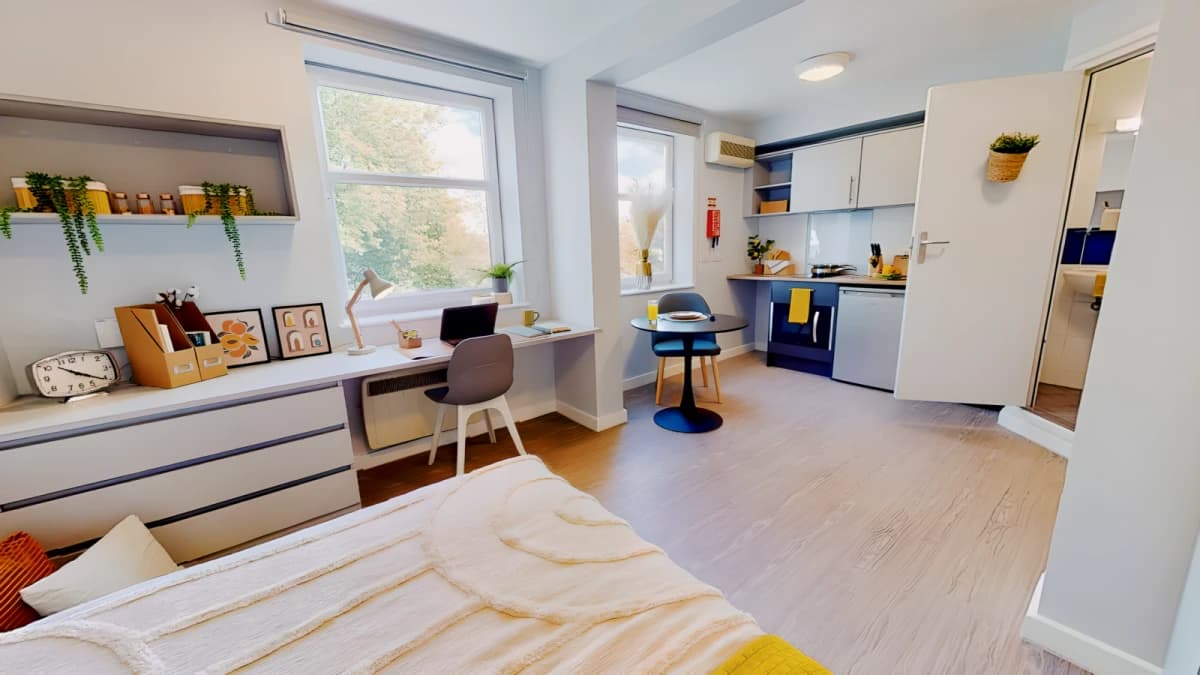 iQ Tufnell House image 3