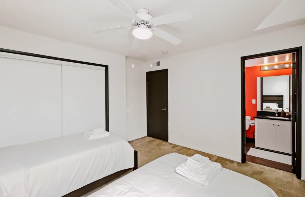 4241 Kling St image