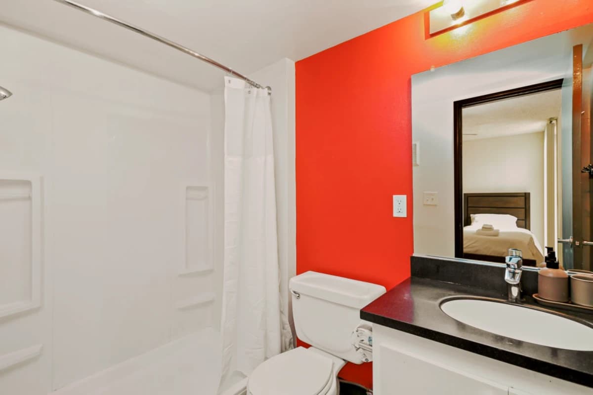 4241 Kling St image 3