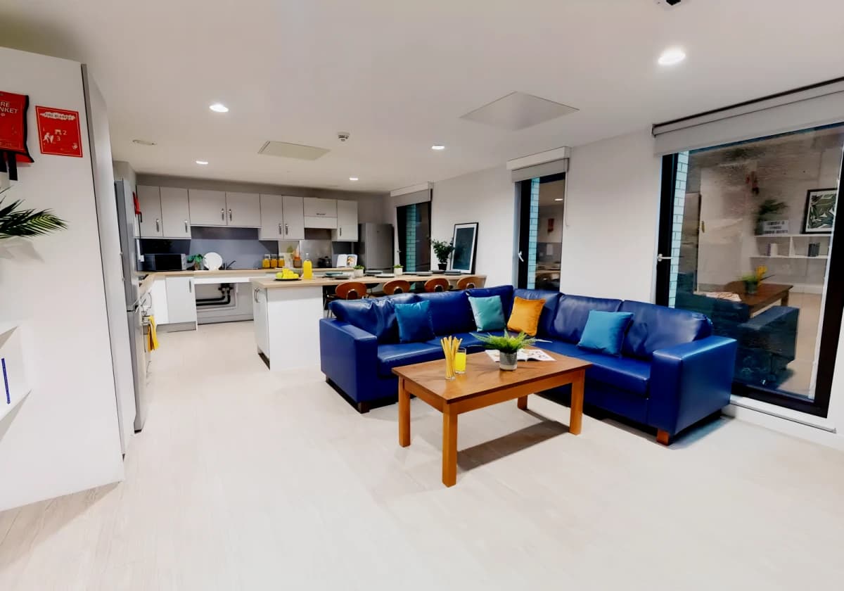 iQ Elgin Place image