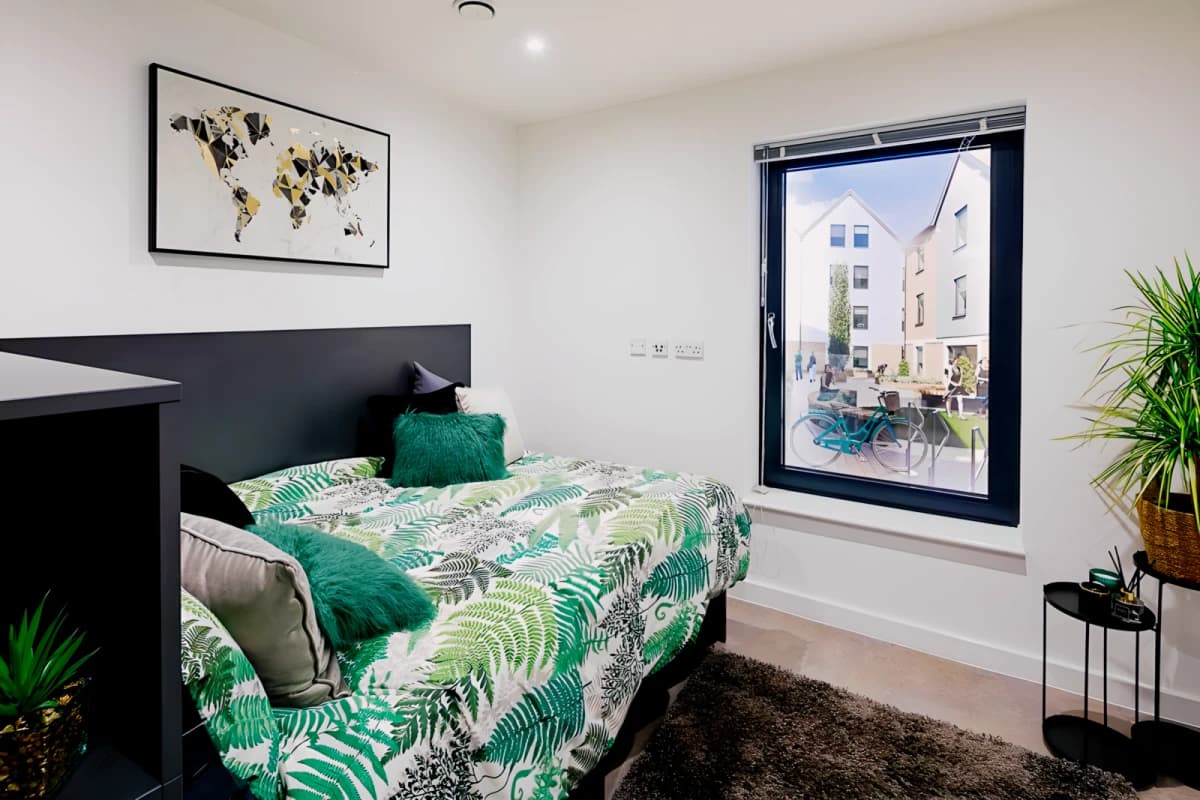 Westgate One image