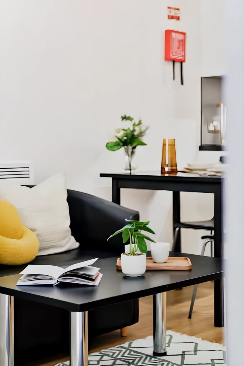 Classic 3 Bed Apartment - Internal Facing