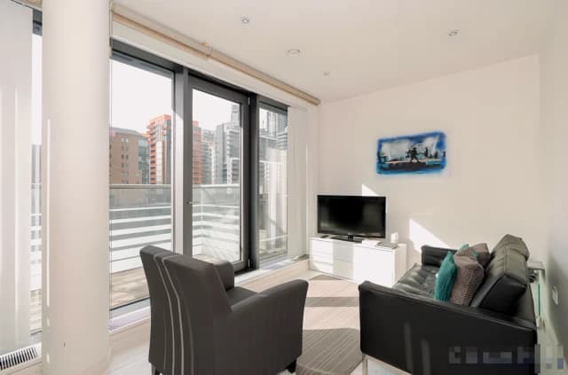 Studio Flat 222