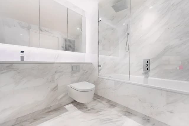 2 Bedroom 2 Bathroom Flat 4504
