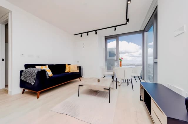 2 Bedroom 1 Bathroom Apartment 135