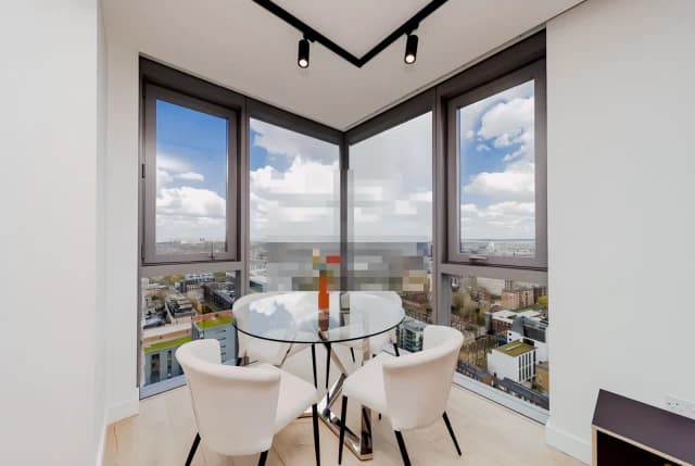 2 Bedroom 1 Bathroom Apartment 135