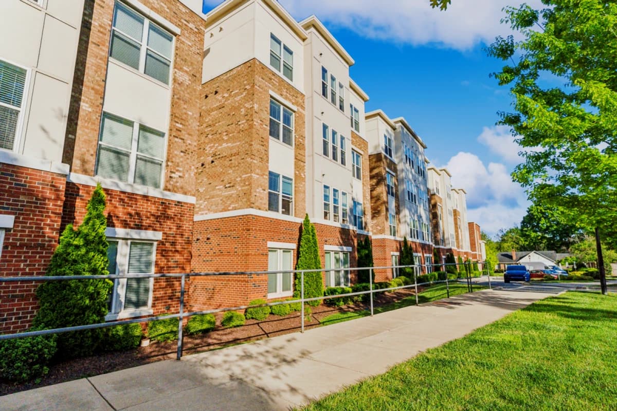 Rush Student Living image 4