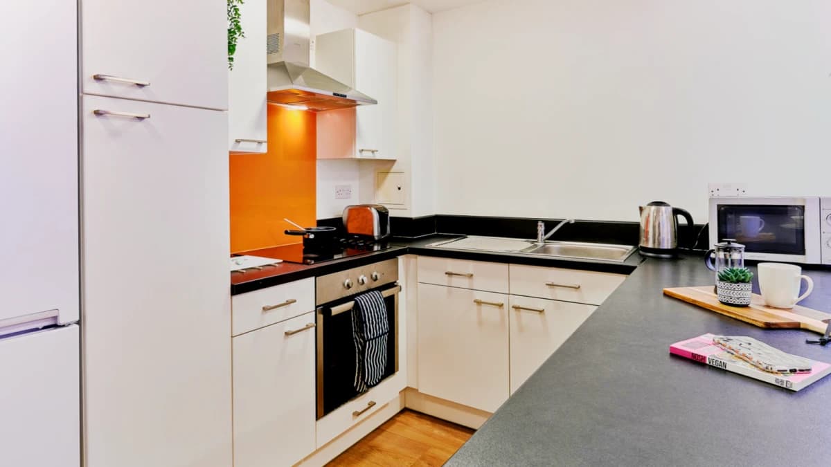 Gold En-suite