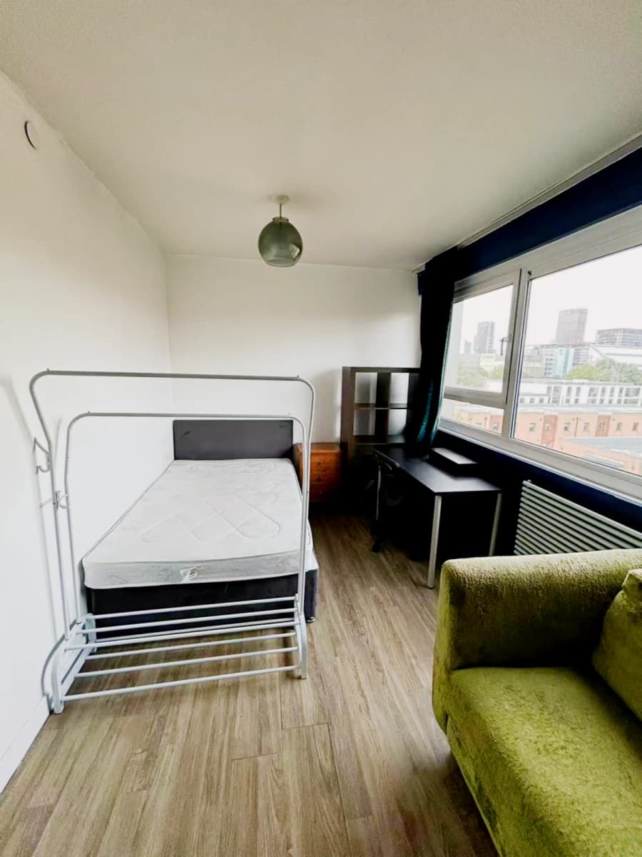 Hornchurch Court