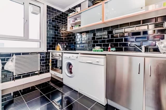Hornchurch Court image