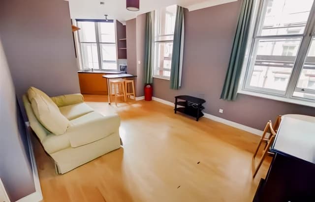 Large Suite