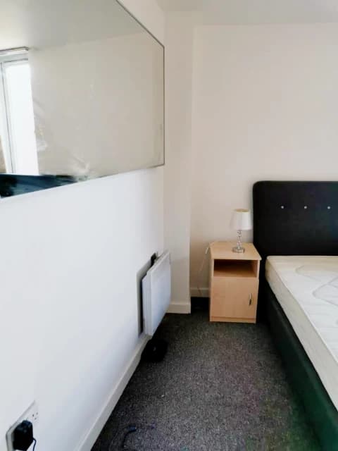 Large Room 1