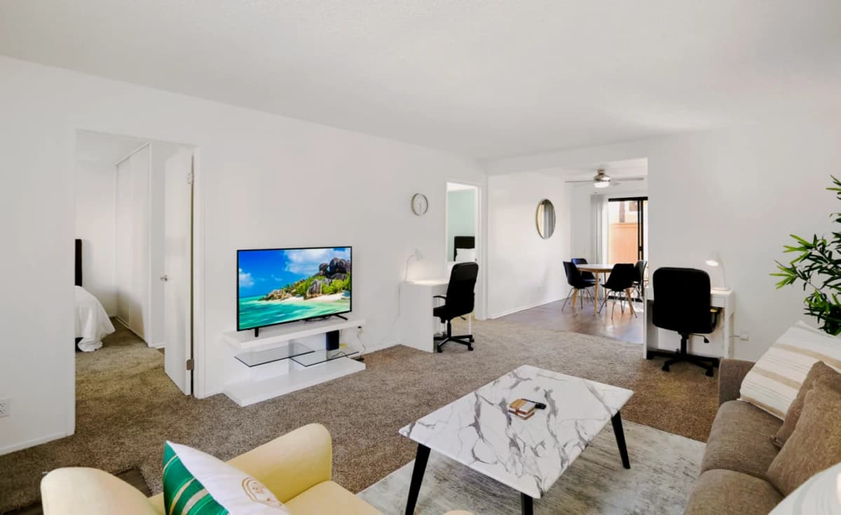 Private Room in 2 bed