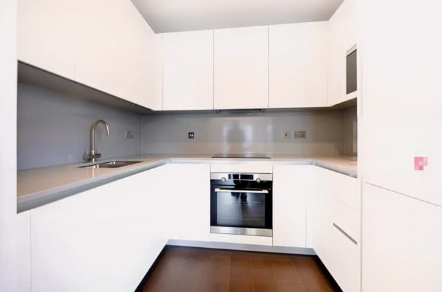 1 Bedroom 1 Bathroom Flat 30