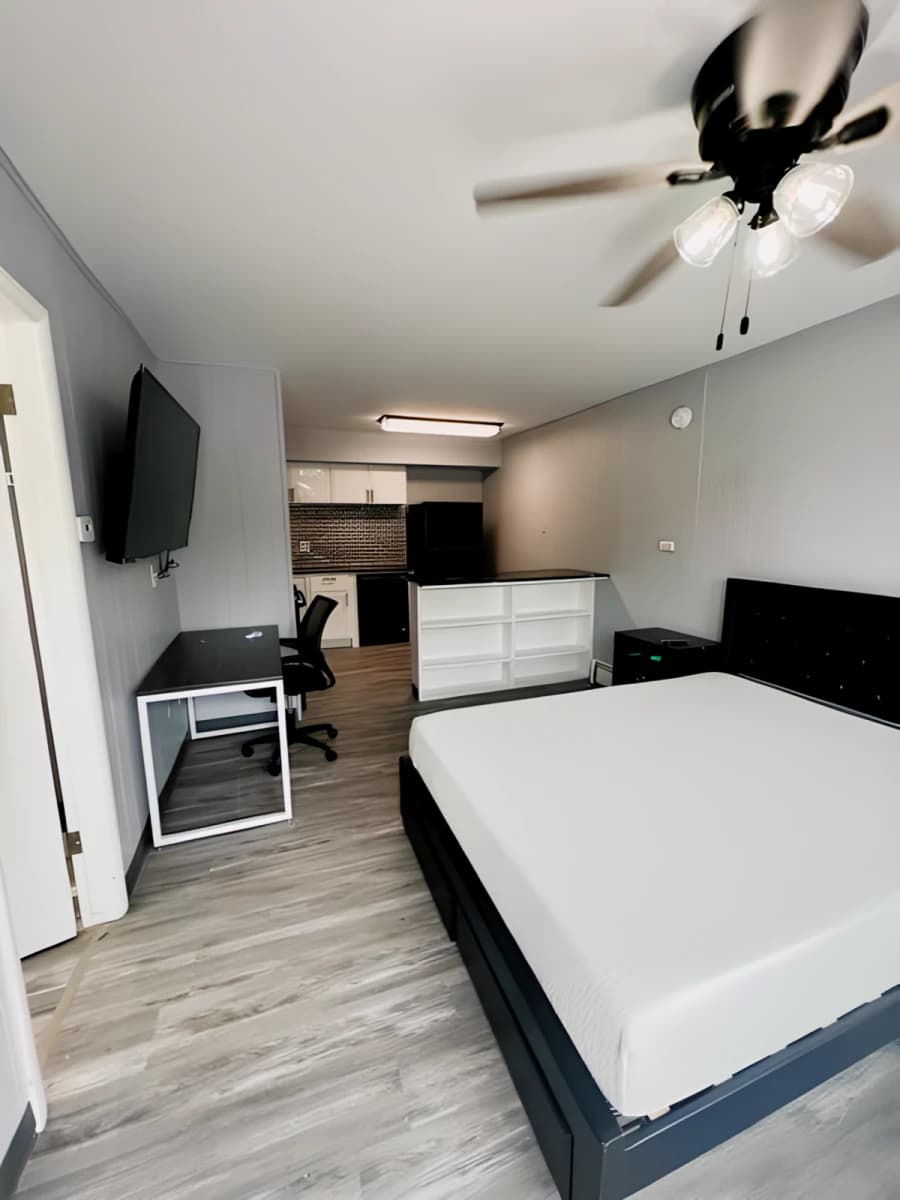 The Studios at 401 image