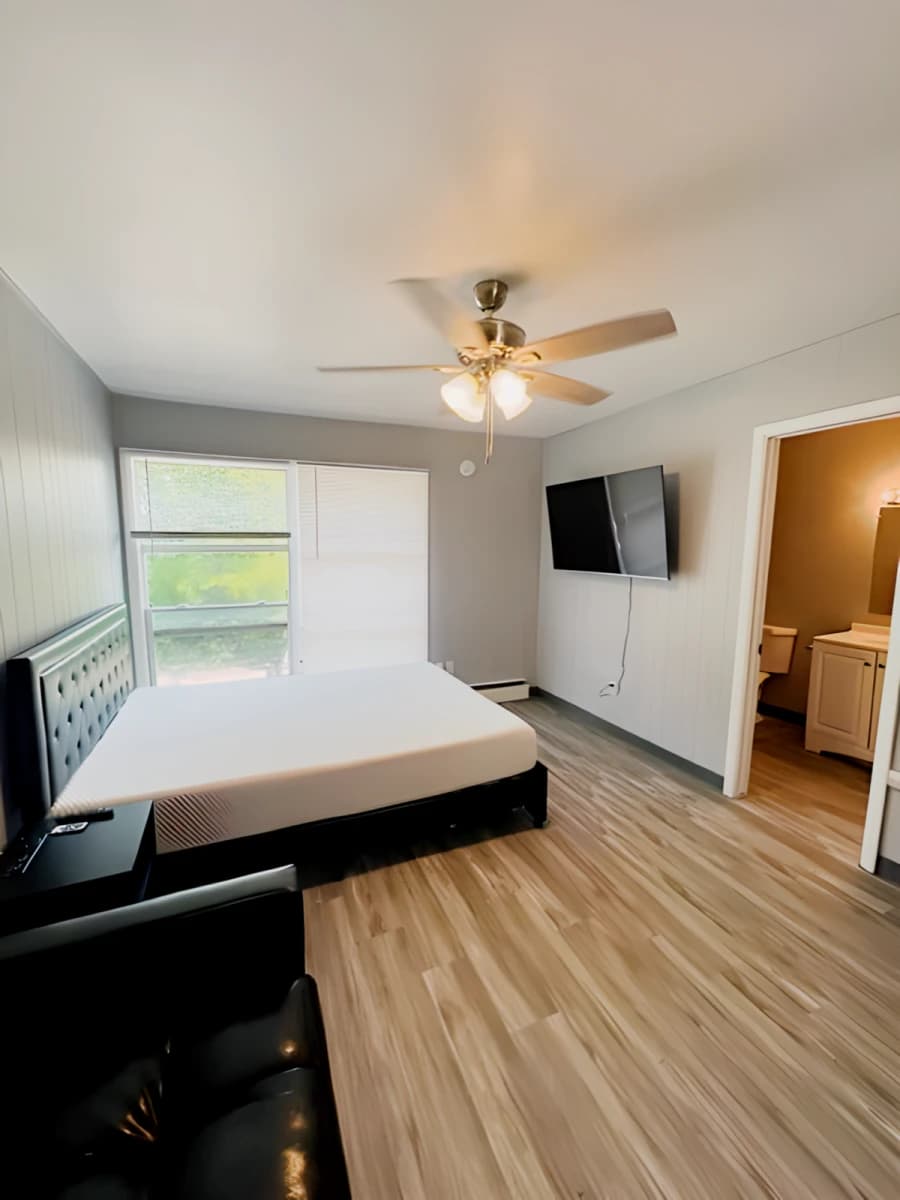 The Studios at 401 image