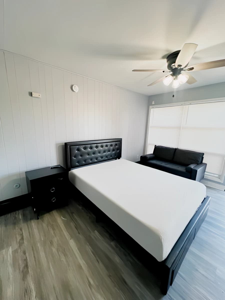 The Studios at 401 image