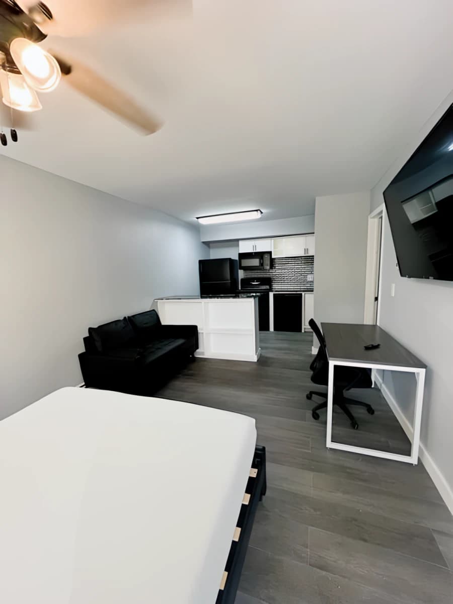 The Studios at 401 image
