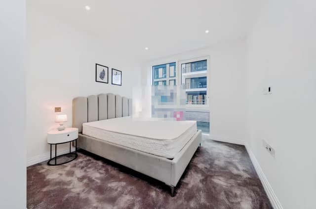 2 Bedroom 2 Bathroom Flat 5