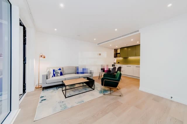 2 Bedroom 2 Bathroom Flat 5