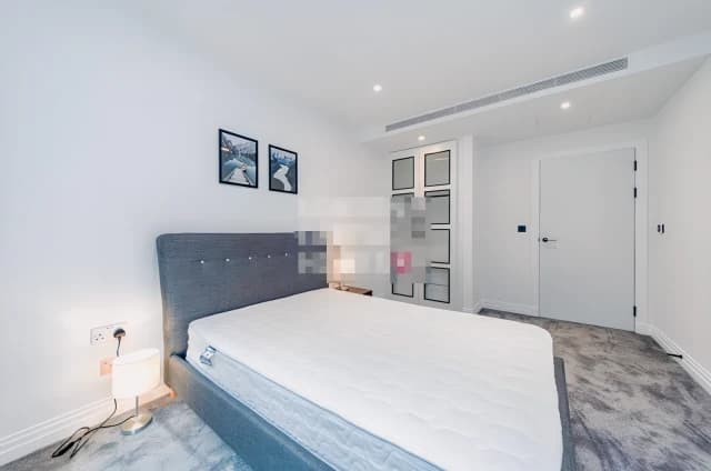 2 Bedroom 2 Bathroom Flat 5