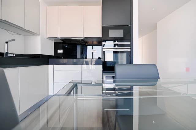 1 Bedroom 1 Bathroom Flat 1503