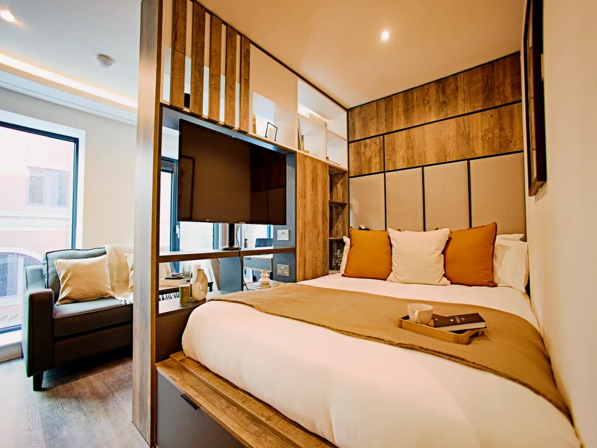 LiveOasis St Albans Place image