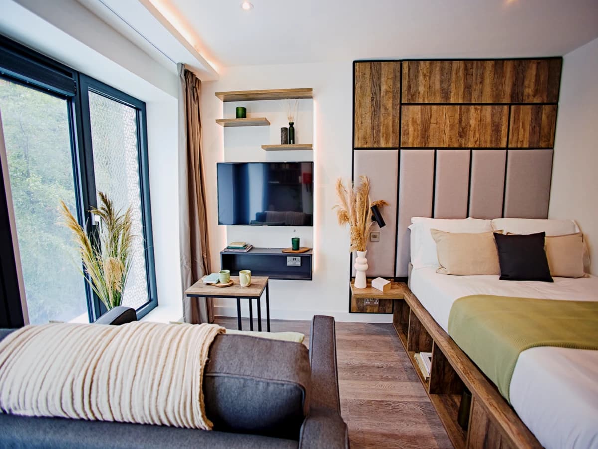 LiveOasis St Albans Place image
