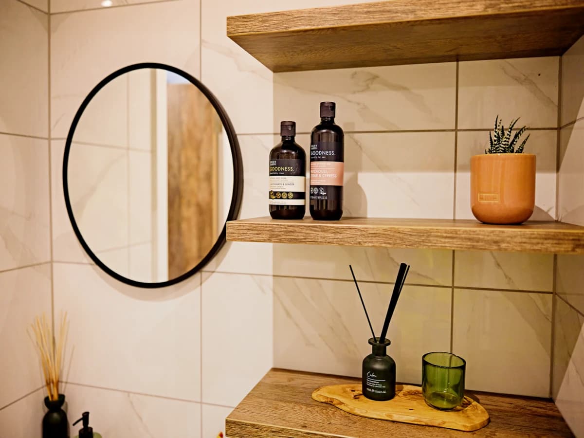 LiveOasis St Albans Place image