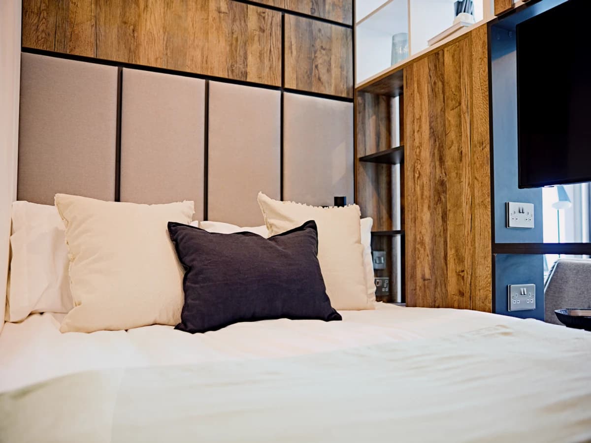 LiveOasis St Albans Place image