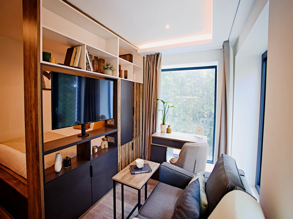 LiveOasis St Albans Place image