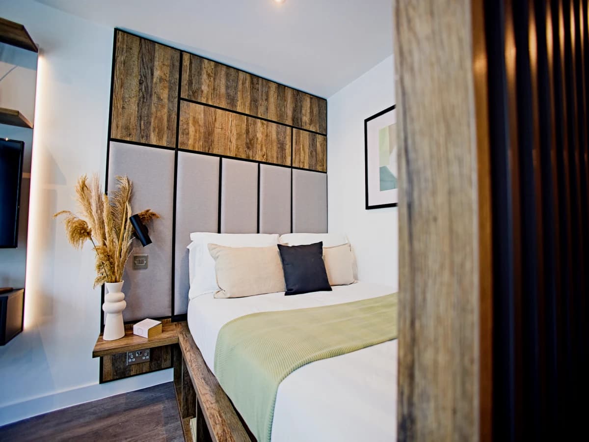 LiveOasis St Albans Place image