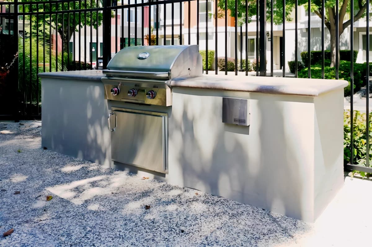 Outdoor Features